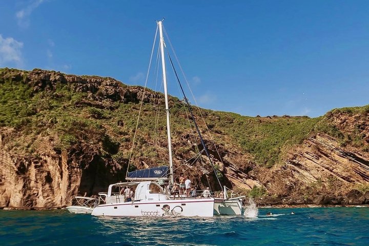 Catamaran to Ile aux Gabriel, Coin de Mire, Ile Plat and Transfer