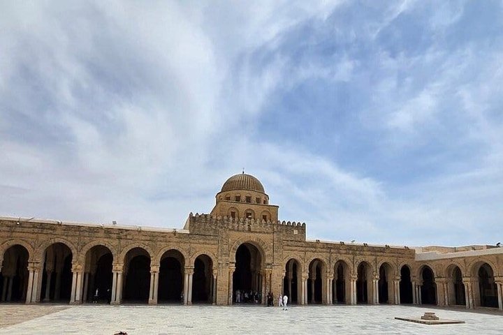 El Jem, Kairouan & Monastir/Sousse BY SAYMEEN VIP TOURS