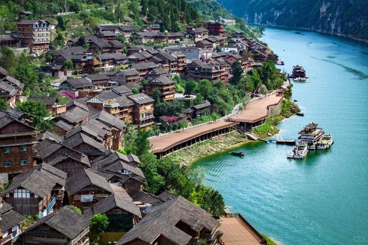 Chongqing 1-Day Group Tour to Gongtan Ancient Town with Cruise