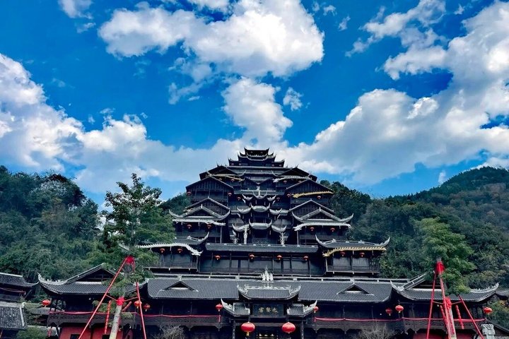 Chongqing 1-Day Group Tour to Gongtan Ancient Town with Cruise