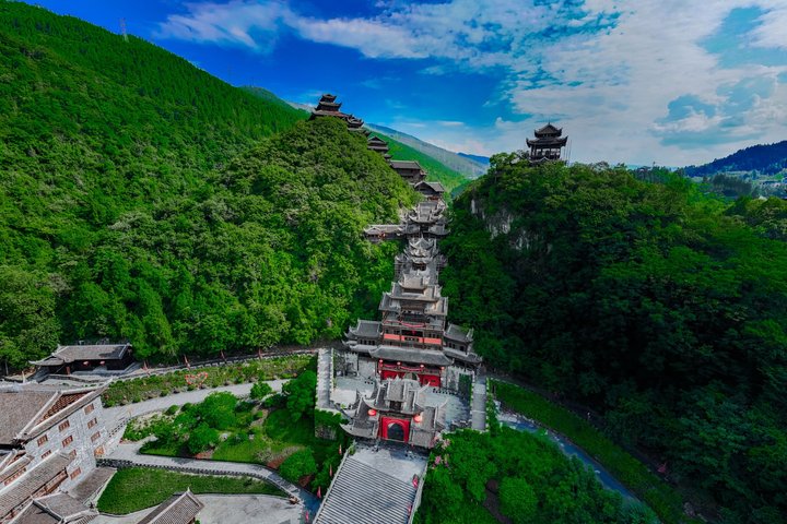 Chongqing 1-Day Group Tour to Gongtan Ancient Town with Cruise