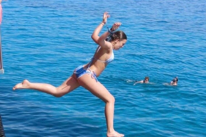 3 Island Luxury Cruise with 4 Swimming Stops with Captain Morgan