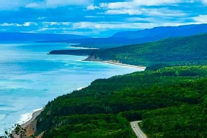 Cabot Trail: Green cove and Coast Excursion from Port of Sydney