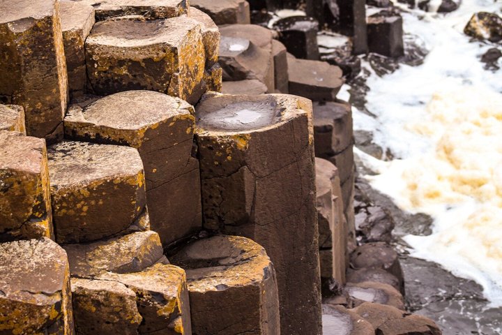 Dublin to Dunluce Castle, Giant's Causeway and Belfast Day Tour