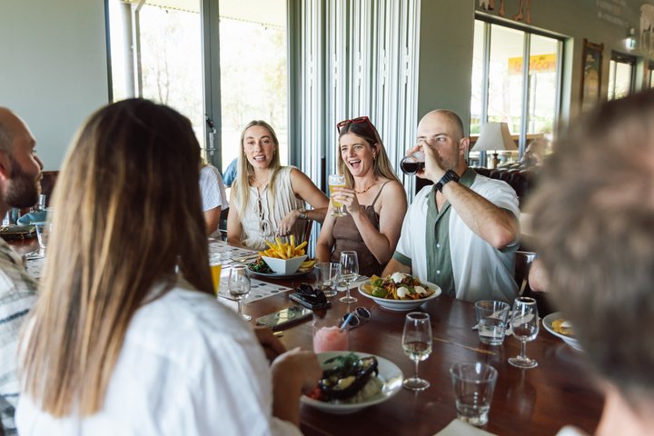 Premium Hunter Valley Wine Tour with Tastings & 2 Course Lunch