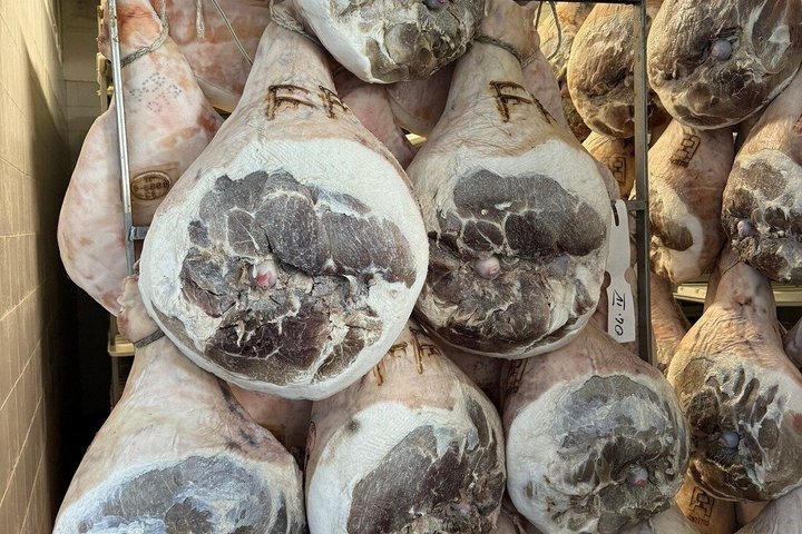 Parma Delights Tour: Parmigiano, Prosciutto & Balsamico