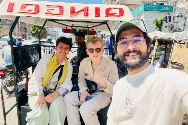 Islamabad and Rawalpindi Sightseeing Tour