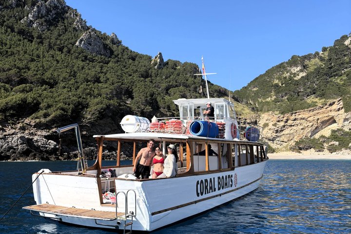 Morning Boat Trip in Alcudia with Swim Stop & Tapas