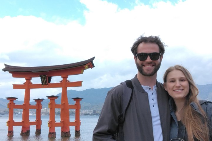 Hiroshima Cruise Pickup : Miyajima & Peace Park Tour with car