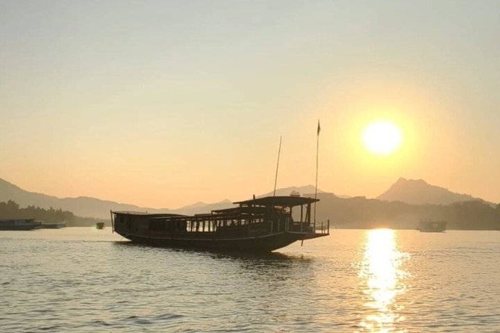 Chiang Mai: Luxury Slow Boat to Luang Prabang 3D2N