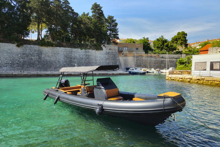 Zadar: 3 Islands Luxury Boat Tour with Aperol Spritz & Snorkeling