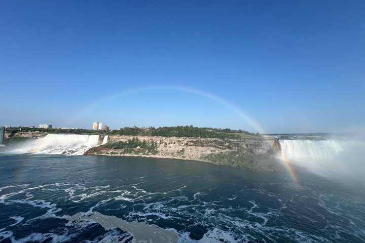 Private Taxi Transfer from Buffalo to Niagara Falls Canada