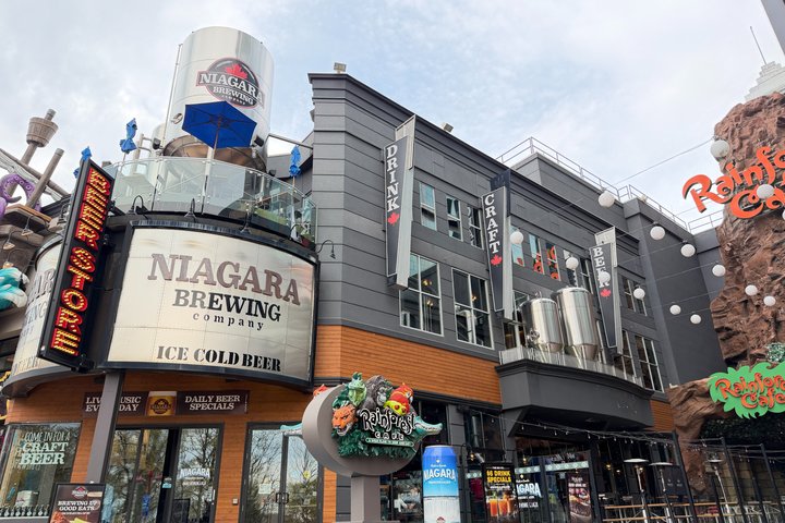 Private Taxi Transfer from Buffalo to Niagara Falls Canada
