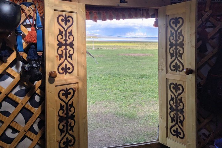 Year-Round Adventure: 3 Days Horse Trek to Song Kul Lake