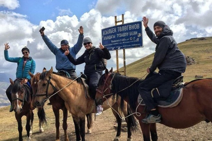 Year-Round Adventure: 3 Days Horse Trek to Song Kul Lake