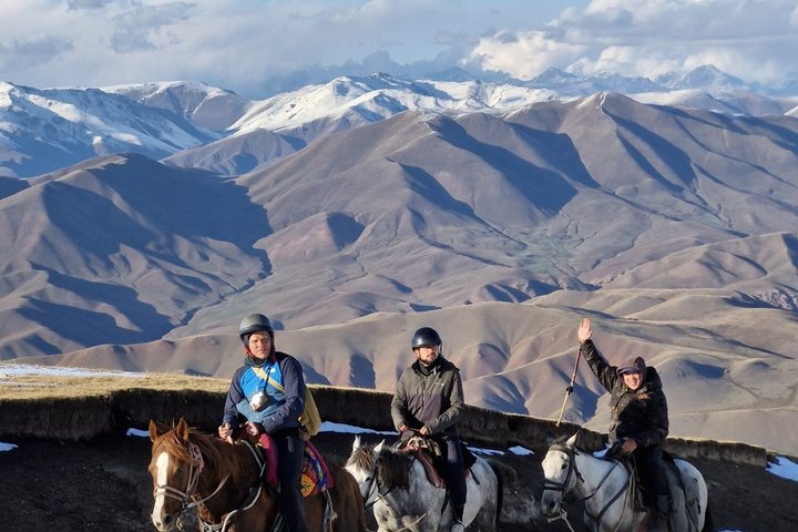 Year-Round Adventure: 3 Days Horse Trek to Song Kul Lake