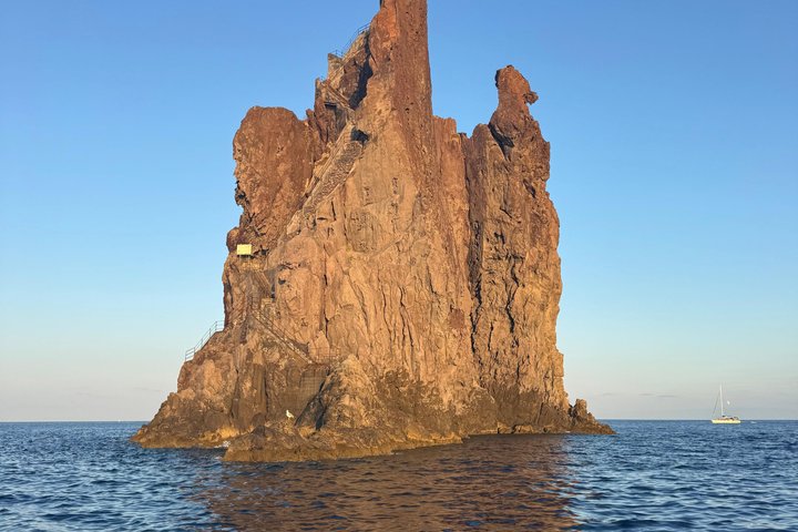 Private Tour of Salina Island