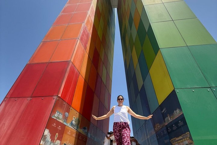 Gran Malecón, Carnaval Museum and Downtown Barranquilla City Tour