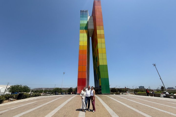 Gran Malecón, Carnaval Museum and Downtown Barranquilla City Tour