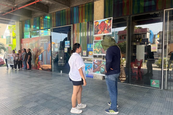 Gran Malecón, Carnaval Museum and Downtown Barranquilla City Tour