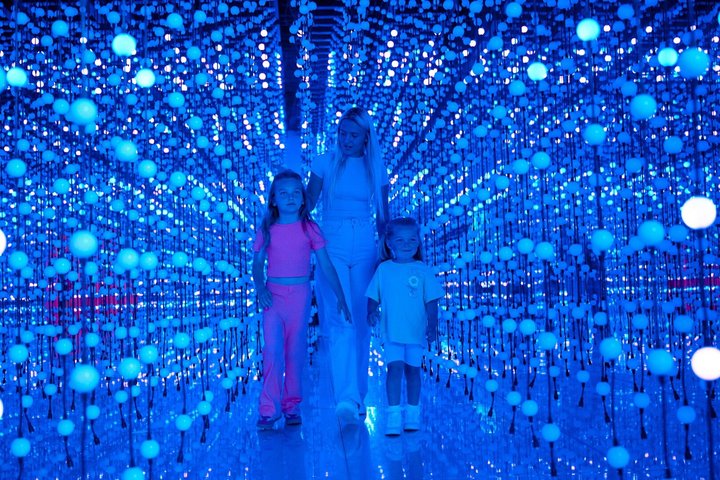 Bubble Planet Immersive Interactive Experience in Washington DC