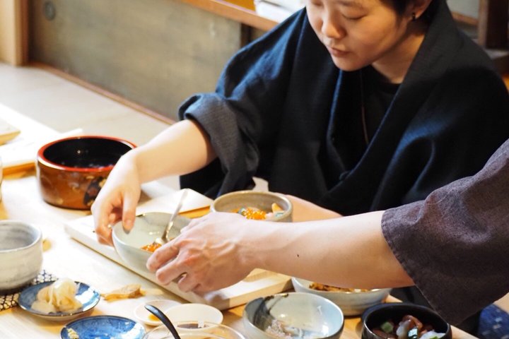 Private Sushi Class in Tokyo–6 Kinds, Cultural Story & Full Meal