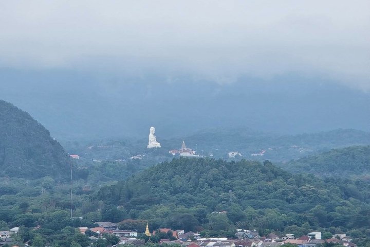 Customizable Private Day Tour of Chiang Rai Highlights