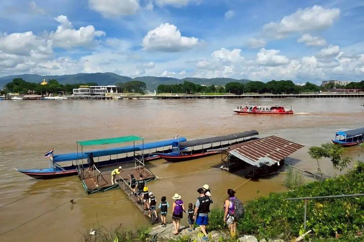 Customizable Private Day Tour of Chiang Rai Highlights