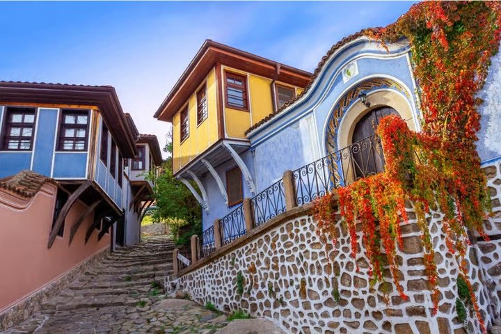 From Sofia: Plovdiv, Starosel Temple and an Art Village