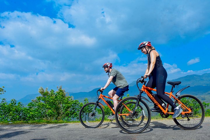 Tea Loops E-Biking