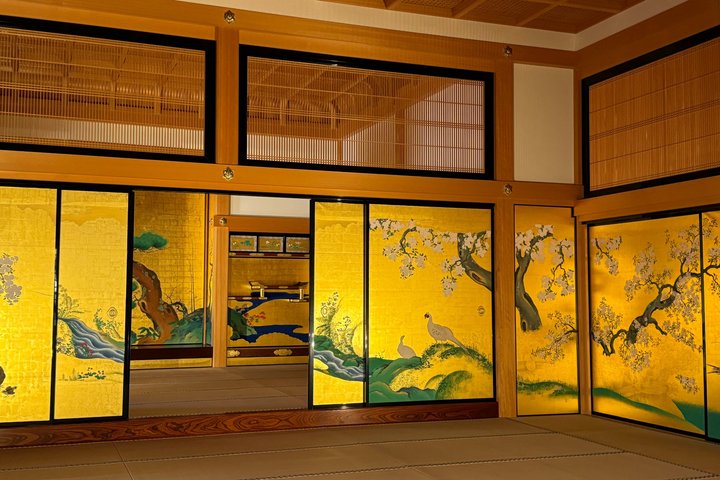 Nagoya: Tokugawa Garden and Nagoya Castle Samurai Heritage Tour