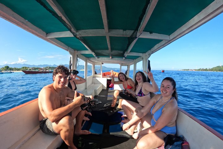Private Gili Snorkelling Tour: Turtles & Reefs + GoPro + Drinks