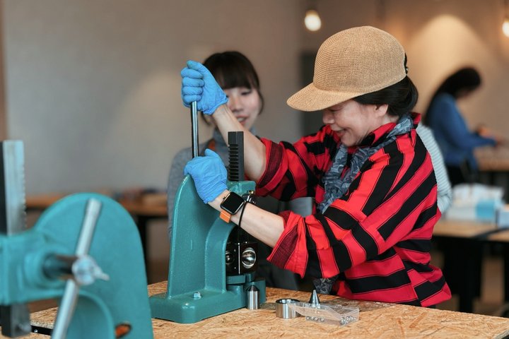Tokyo: Vintage Coin Ring Making Workshop in Asakusa