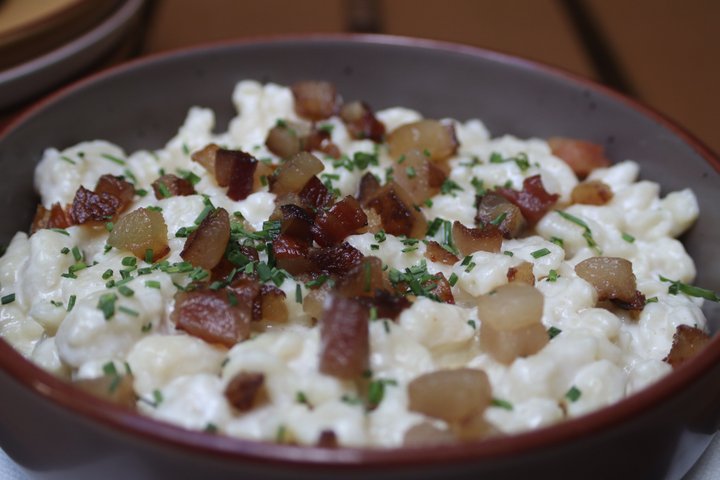 Bratislava: Traditional Food Tour, Tasters & Cherry Liqueur