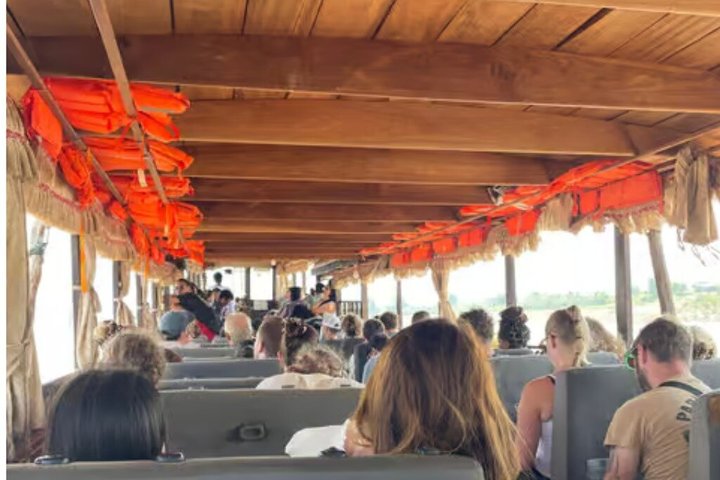 Chiang Rai: 2 Days 1 Night Slow Boat Transfer to Luang Prabang