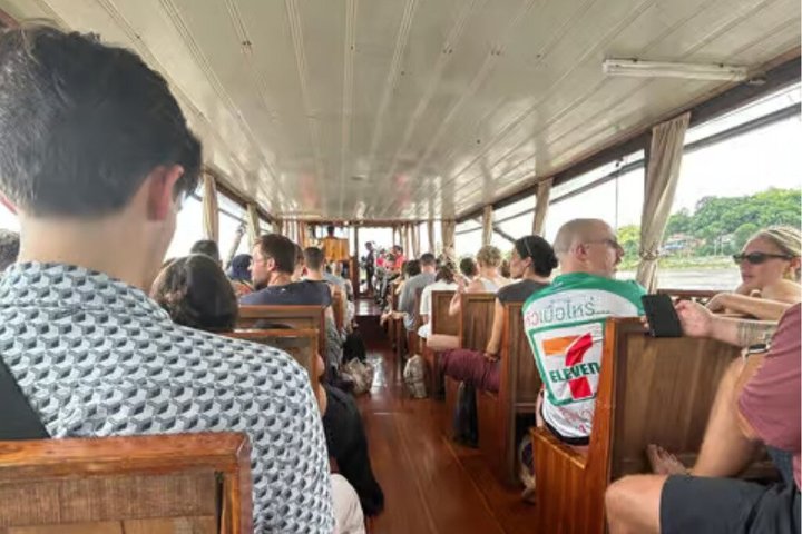 Chiang Rai: 2 Days 1 Night Slow Boat Transfer to Luang Prabang