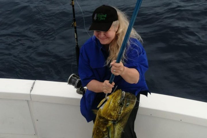 Private Fishing Charter Experience at Ixtapa Zihuatanejo