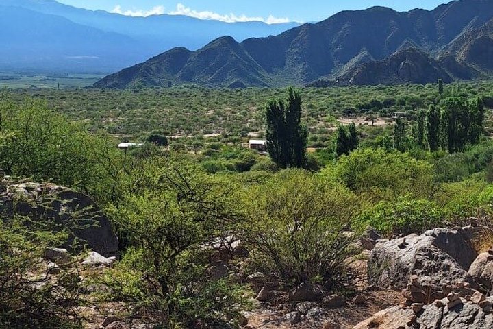 CAFAYATE Walk through the places and Kilometer of Stories