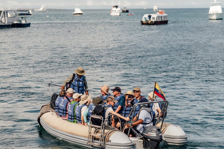 Galapagos First Class 5 Day Package with Yacht Day Tours