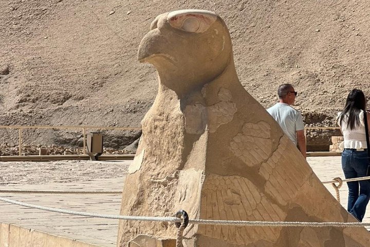 Private Day Trip to Luxor from Hurghada and Valley of the Kings
