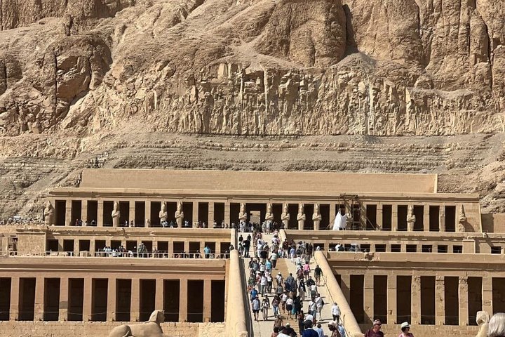 Private Day Trip to Luxor from Hurghada and Valley of the Kings