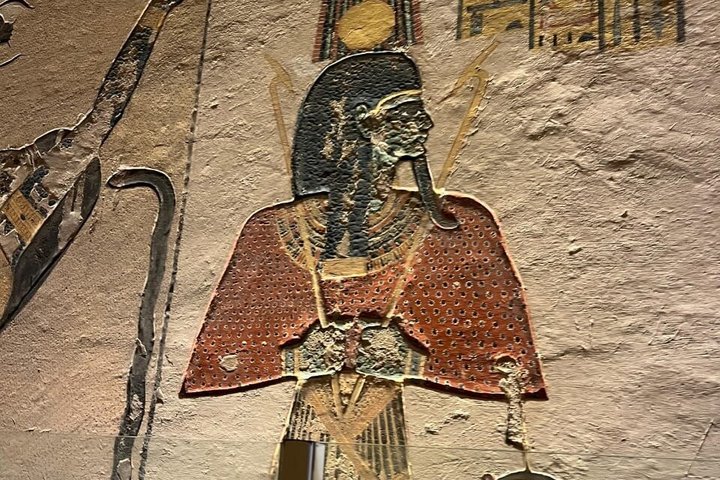 Private Day Trip to Luxor from Hurghada and Valley of the Kings
