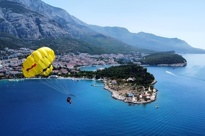 Parasailing Adventure in Makarska by MPL Nautika