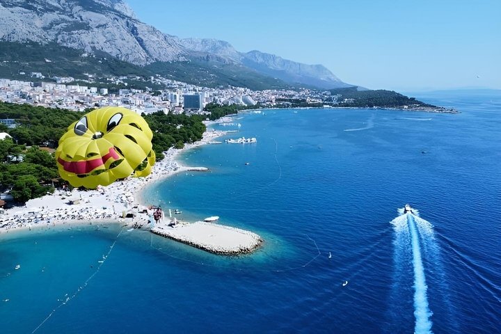 Parasailing Adventure in Makarska by MPL Nautika