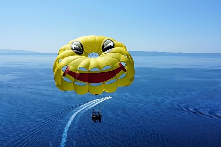 Parasailing Adventure in Makarska by MPL Nautika
