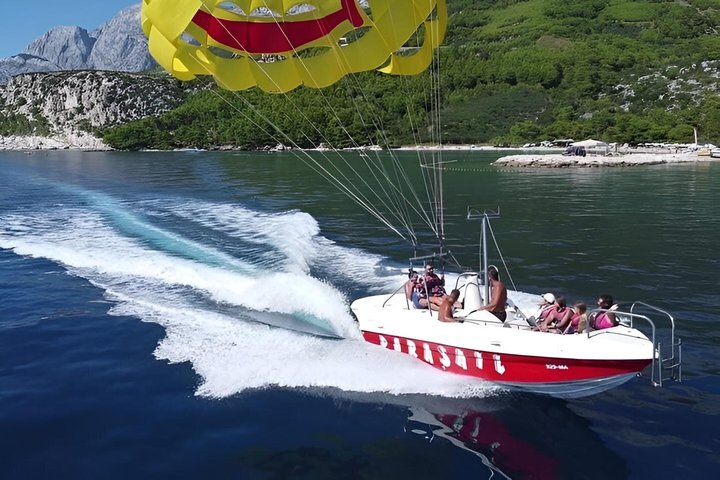 Parasailing Adventure in Makarska by MPL Nautika
