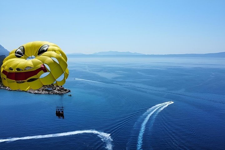 Parasailing Adventure in Makarska by MPL Nautika