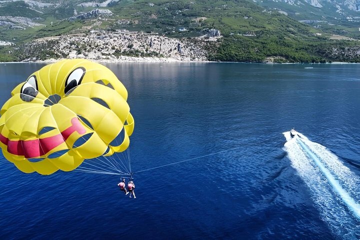 Parasailing Adventure in Makarska by MPL Nautika