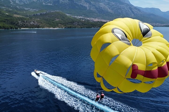 Parasailing Adventure in Makarska by MPL Nautika
