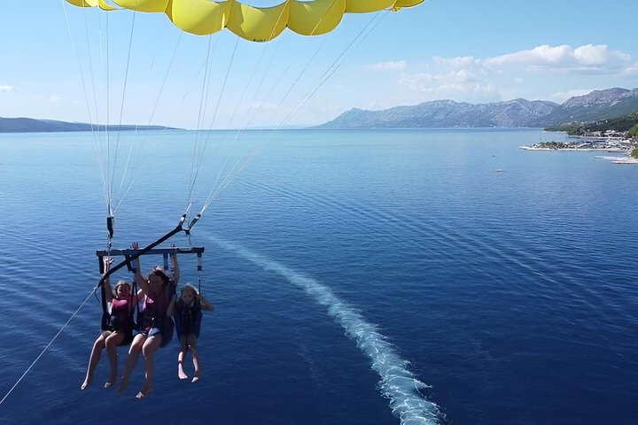 Parasailing Adventure in Makarska by MPL Nautika